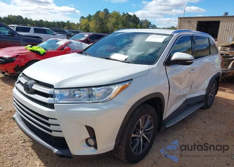 2019 Toyota Highlander Xle from USA, damaged, VIN 5TDJZRFH3KS581831